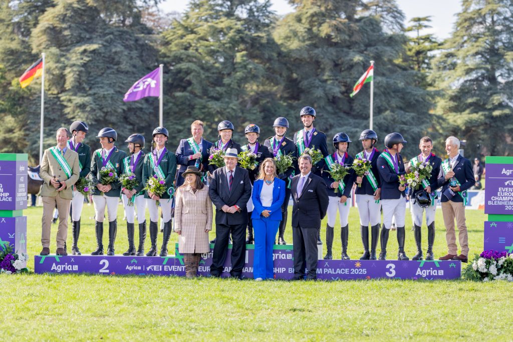 FN-Ehrenzeichen in Gold für erfolgreiche Vielseitigkeitsreiter