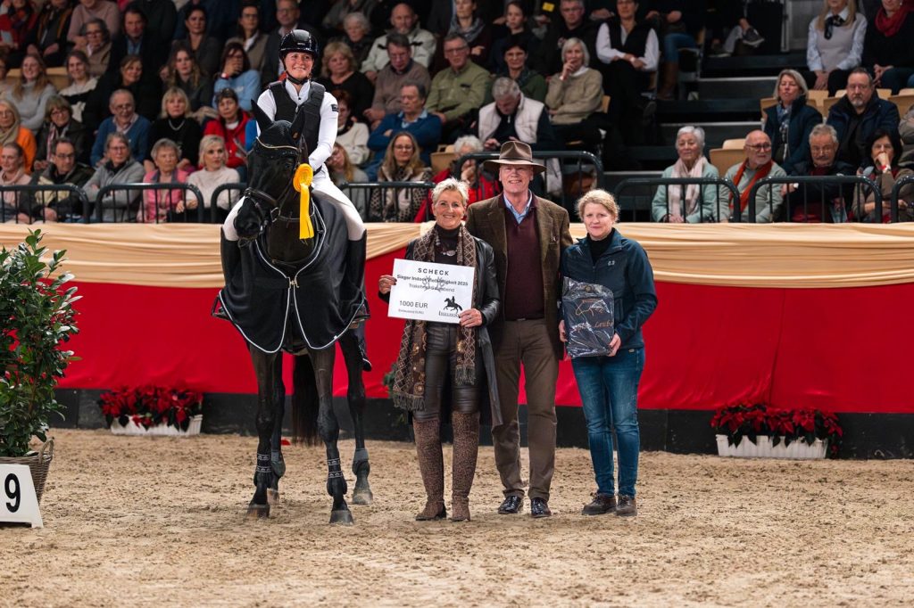 63. Trakehner Hengstmarkt: Sophie Leube und Isselhook's Asaro TSF gewinnen beim Indoor Geländeritt