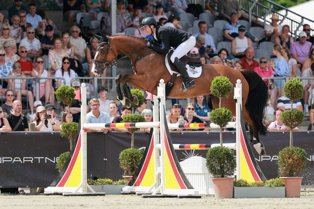 Le Pin au Haras (FRA): Internationaler Sieg für Anna Lena Schaaf & Platz 2 für Nicolai Aldinger